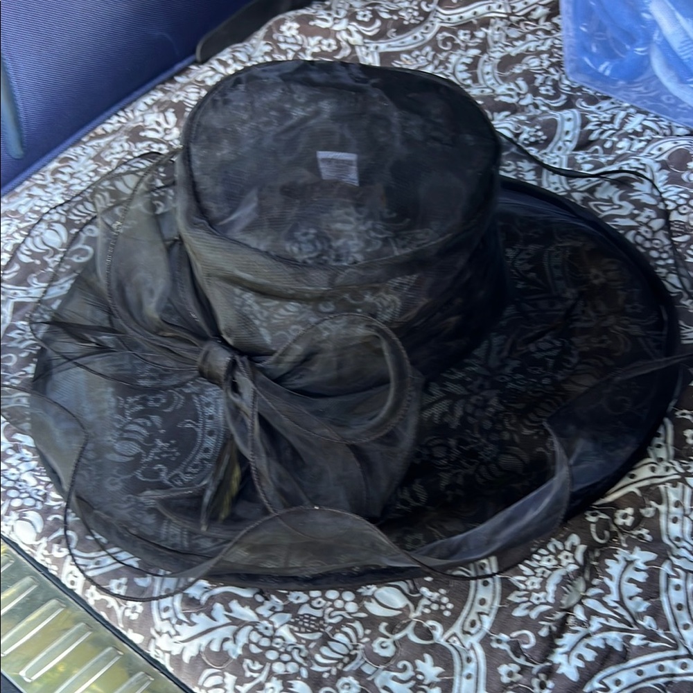 Elegant Black Women's Hat - Picture 1 of 4